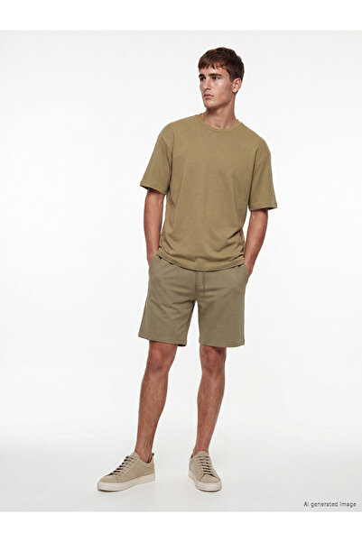 LC Waikiki Rmz Gi̇yi̇m Farkiyla Standard Fit Men's Shorts