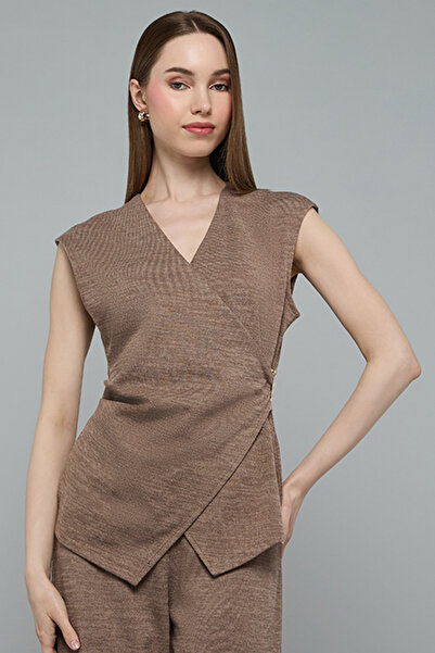 R&B Solid Sleeveless Wrap Knit Top