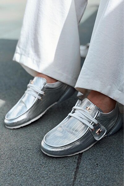 I Love Shoes Vionelle Silver Shiny Leather Women's Sneakers