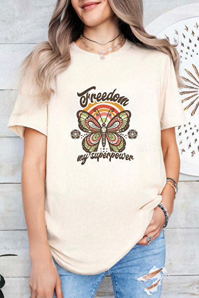 Sarah's Boutique Women's T-shirt – 100% cotton – Freedom Superpower