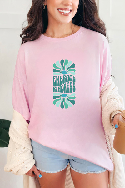 Sarah's Boutique Women's T-shirt – 100% cotton – Embrace Kindness