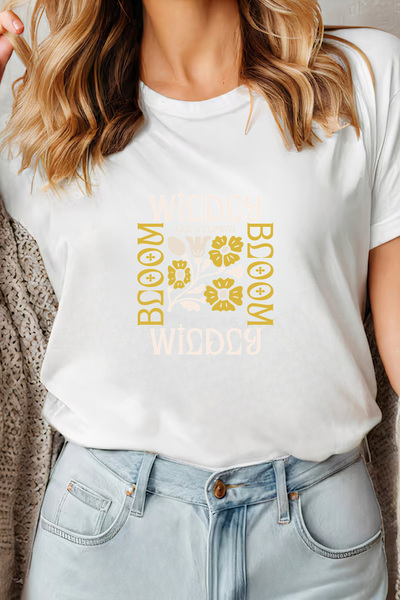 Sarah's Boutique Women's T-shirt – 100% cotton – Wildly Bloom