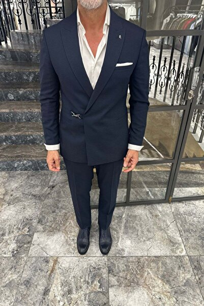 Fc Plus SİVRİ YAKA AKSESUARLI TAKIM ELBİSE