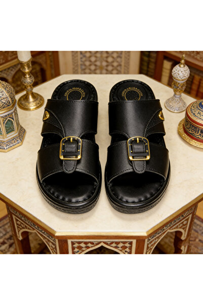 Saudi Step صندل رجالي إيطالي الصنع بتصميم خليجي فريد، مع نعل تدليك للقدم، وحز...