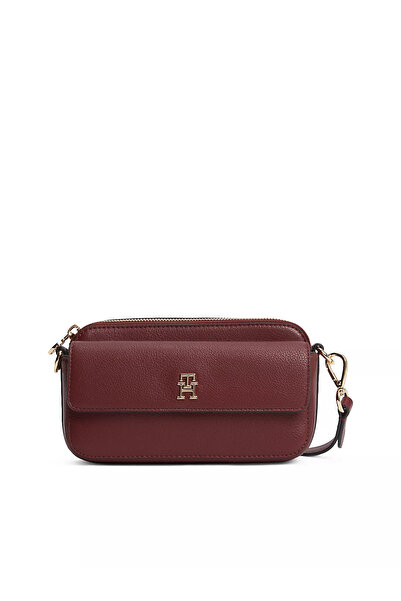 Tommy Hilfiger Kadın Çıkarılabilir Çapraz Askılı TH Monogram Dokulu Bordo Omu...