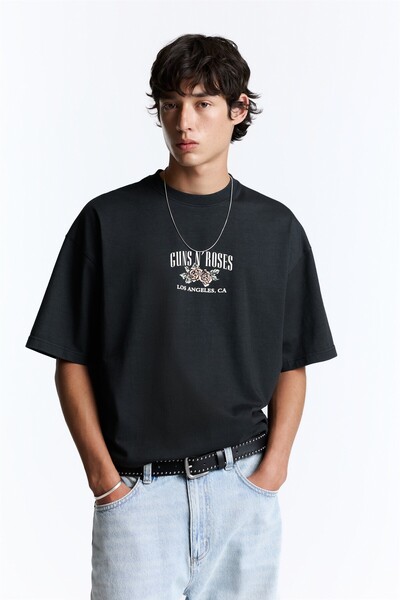 Pull & Bear Guns N' Roses relaxed fit tişört