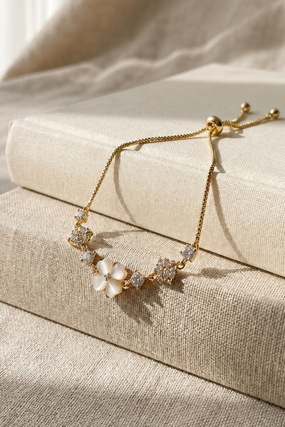 TREND COLLECTİON Gold Renk Yonca Figürlü Kadın Bileklik Taş Detaylı Pinterest Tasarım