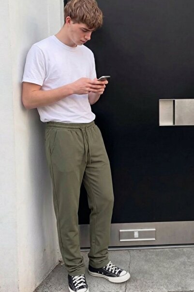 comstar Men's Comfort Fit Wide Leg Khaki Baggy Pants