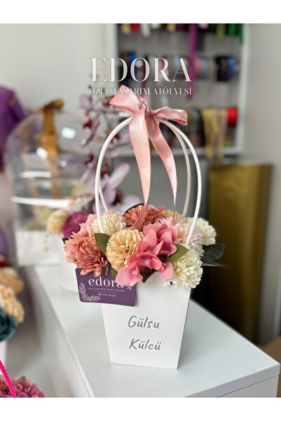 Edora Design Yaz Renklerinde Çiçek Aranjmanlı Beyaz Şirin Çanta Tasarımı | He...