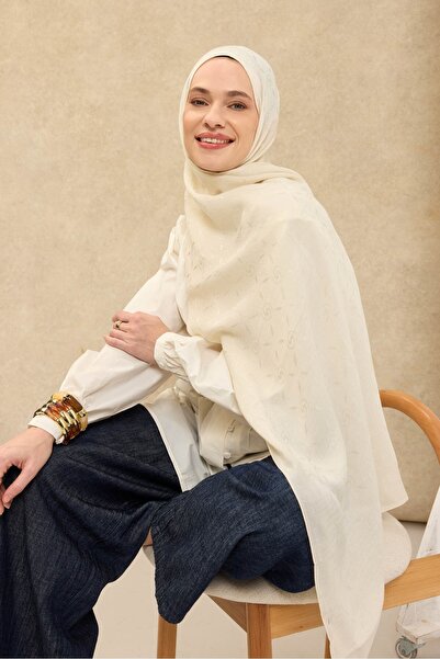 Silk Home شال قطني من نايا ماكسي مونوغرام كريم