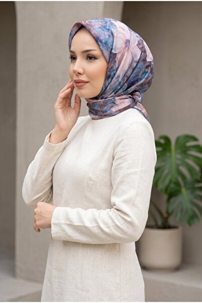 EBRUTESETTÜR سلسلة أوشحة مزخرفة بنمط زهرة اللوتس باللون النيلي