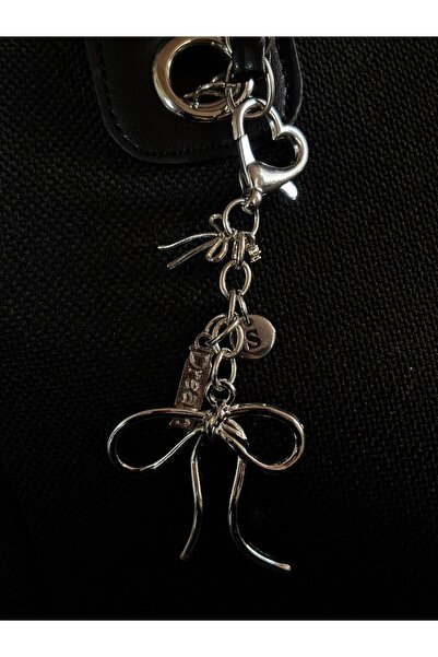 bijoux uniques Ribbon Letter Keychain & Bag Charm
