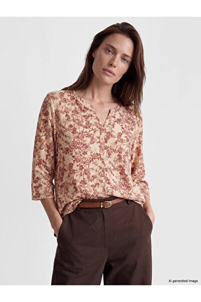 LC Waikiki Floral Blouse with Peaked Collar (S6)