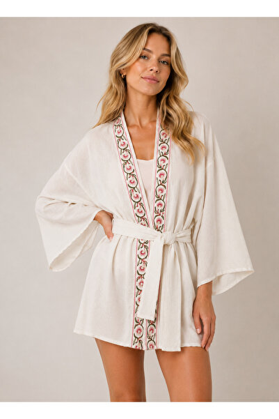 Sibel Günay Butik Ženski kimono u boji ekru sa vezom i pojasom