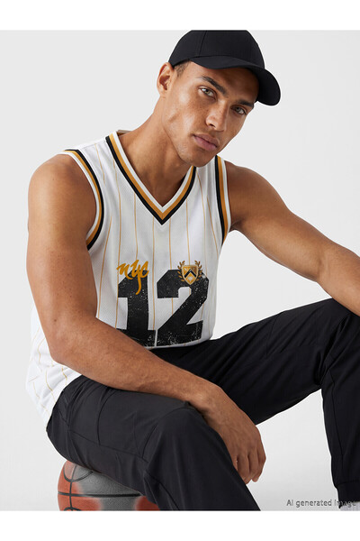 LC Waikiki Vizyon New Season V-Neck Printed Men's Athlete Undershirt