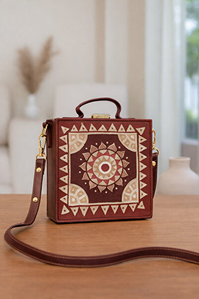 Kanyaka Indian Handcrafted Box- Sling Bag with Lippan Art