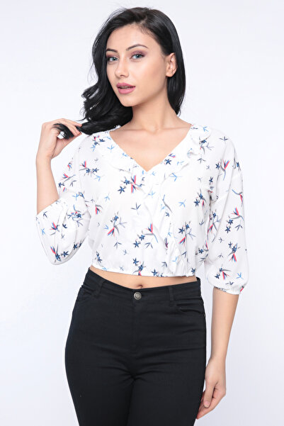 FIRST STYLE Nurki Soft Short Blouse with Medium-Length Sleeves in White with ...