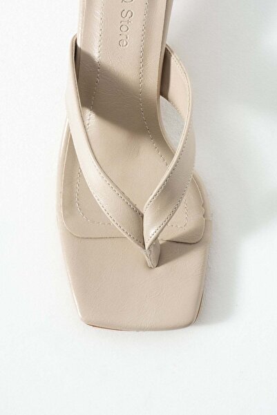 BeBeQ Store Nübel Beige Flip-Flop Detailed Heeled Slippers