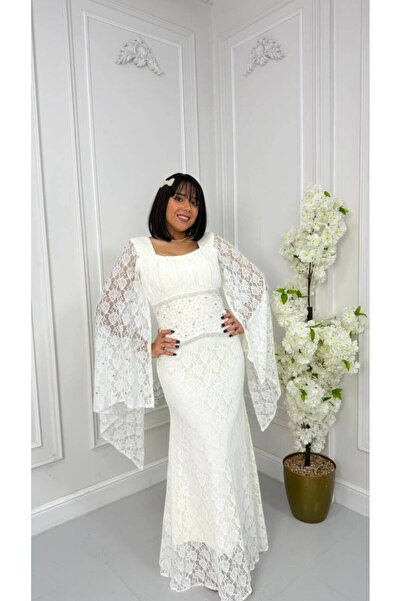 Nice Model Long Lace Evening Dress with Wide Flared Sleeves