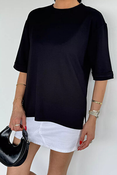 Aryena Black Gülseli T-Shirt with Folded Sleeves and Slits