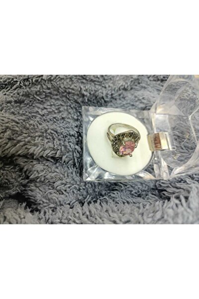 QF Shining Stone Stylish Design Ring