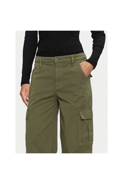 Guess Jeans Pantaloni cargo de damă W4YB61WGCV1 Kaki