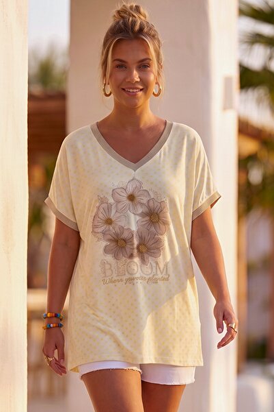 Chiccy Italian Beige V-Neck Low Sleeve Polka Dot Thin Stone Flower Printed Ca...
