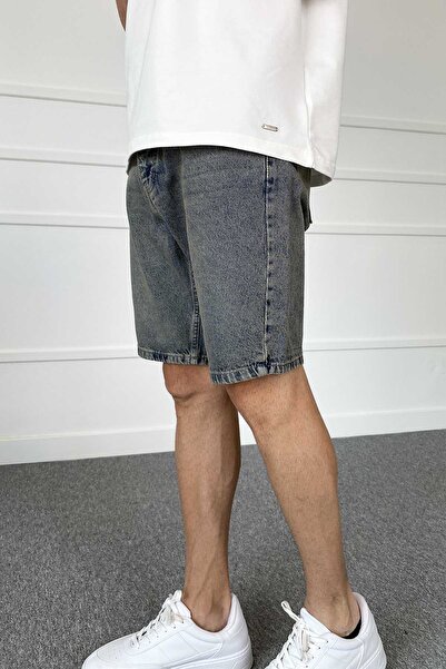 Alışveriş Sokağı Ripped Detailed Stonewashed Jean Shorts
