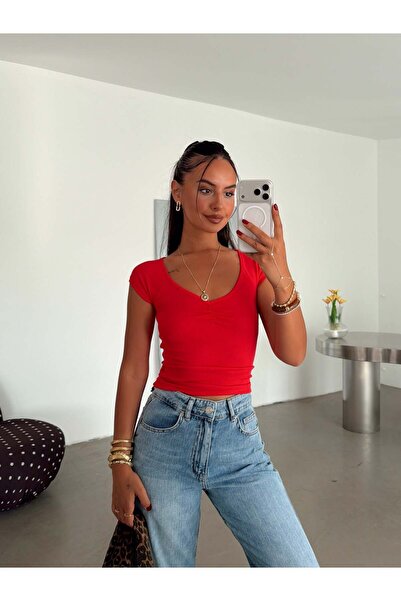 myd V-Neck Gathered T-Shirt - Red