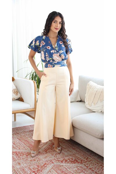 2TRENDY Women's Floral Patterned Short Sleeve Blouse Blue