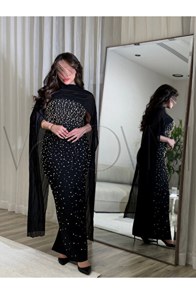 VOOVM فستان ماكسي مرصع بالكريستال مع وشاح شفاف - اسود