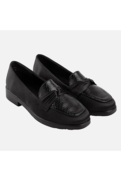 Cartella Rosa Women's Flat Shoes with Elegant Design