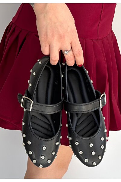 DMR Elegance Black leather belted ballet flats