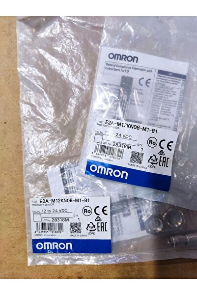 Omron E2B-M12KN08-M1-B1 (M12; 8mm; PNP NO) Senzor inductiv