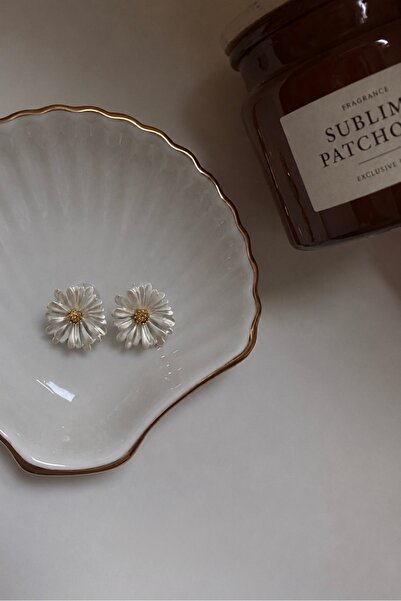 Lavian Accessories Hafif Papatya Detay Küpe