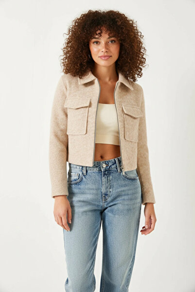 Efnaz style Women's Zippered Double Pocket Cashmere Beige Jacket