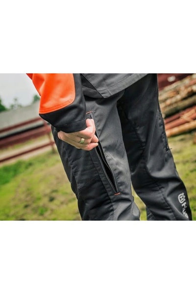 Husqvarna Pantaloni clasici Entry cu protecție împotriva șocurilor, mărimea 48