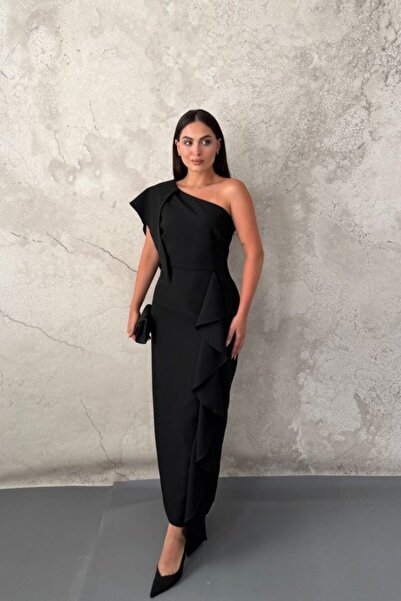 Generic Brand Black Dress with Flywheel Detail