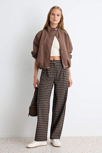 Trendyol Collection Brown Plaid Barrel Fit Trousers Twoaw27Pl00026
