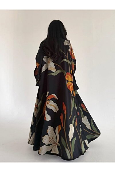 Classy She Fashionable Printed Front-opening Abaya Two-piece Set Including He...