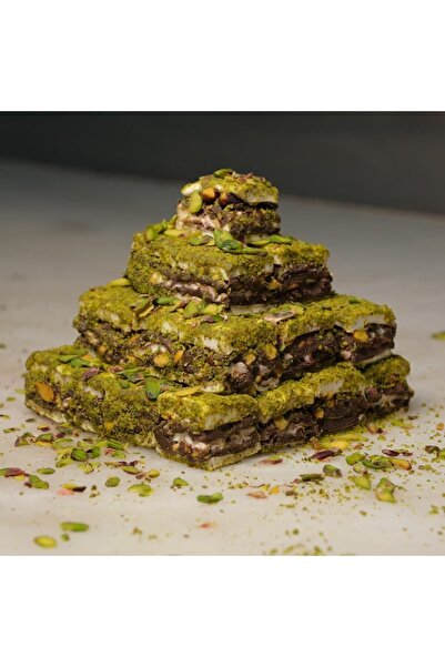 HACI BAYRAM TURKİSH DELİGHTS İçi Bol Antep Fıstıklı Baklava Lokum Çeşitleri 2...