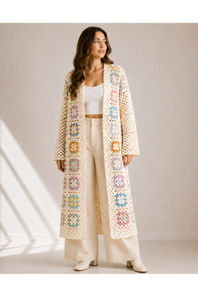 BY AKTEPE STORE Krem Uzun El Örgüsü Granny Square Hırka – Pastel Renkli Kare ...
