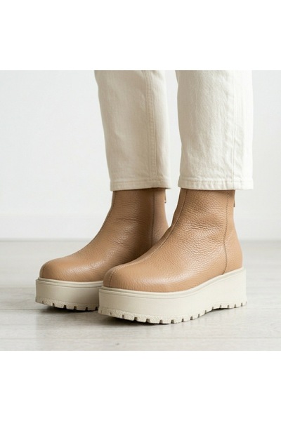 Cameleon Ankle boots with back zipper