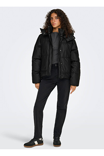 ONLY Siyah Kadın Kapitone Mont ONLAGNES COATED PUFFER JACKET OTW