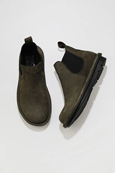 Bueno Shoes حذاء نسائي مسطح من جلد النوبوك الكاكي الداكن 01wv7500