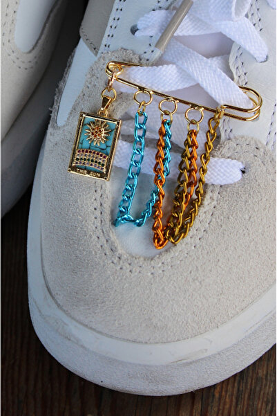 cadeaccessories Renkli Zincirli Ve Tablo Charmlı İğne