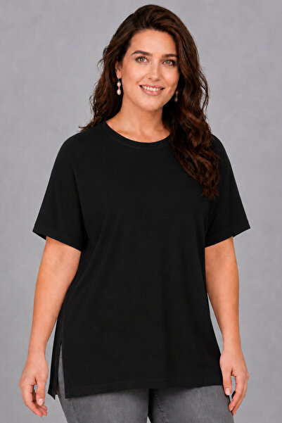 Curvy Trend Μπλούζα μεγάλου μεγέθους με λαιμόκοψη ποδηλάτου, κοντό μανίκι και...