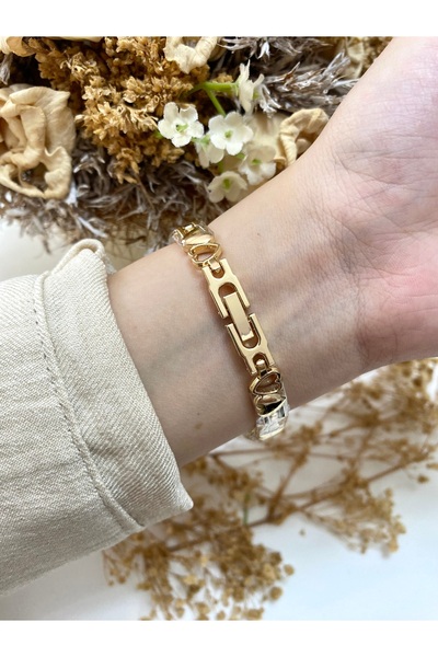 Mazzy Minimal Pinterest Heart Charm Gold Green Dial Women's Wristwatch