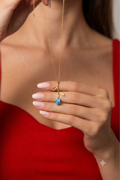 Sahira Jewelry Gül Motifli Mavi Taşlı 14 K Altın Kaplama Kadın Kolye