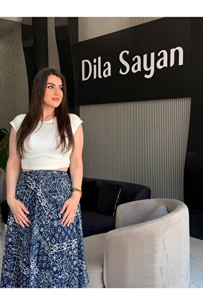 Dila Sayan Boutique Desenli Yırtmaçlı Şifon Asimetrik Etek